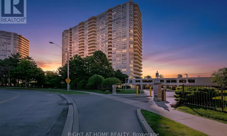 2027-3 Greystone Walk Drive