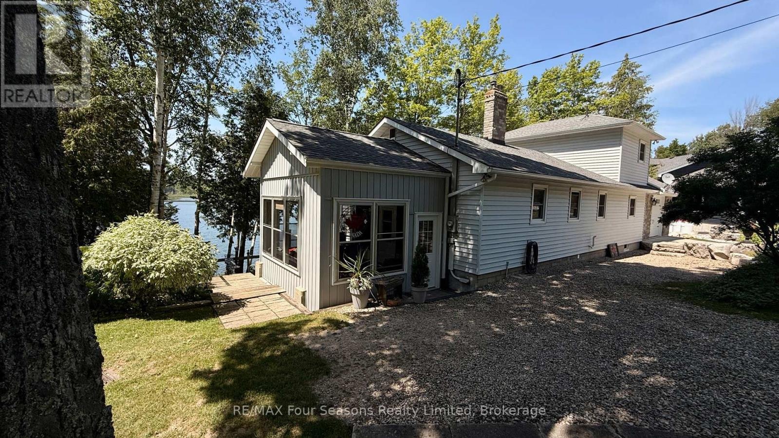 52 Shore Drive, South Bruce Peninsula, ON, N0H 1A0