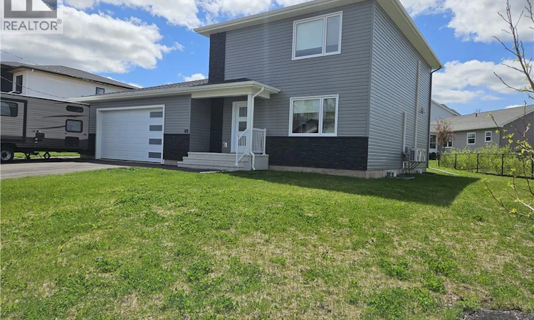 94 Salengro Crescent