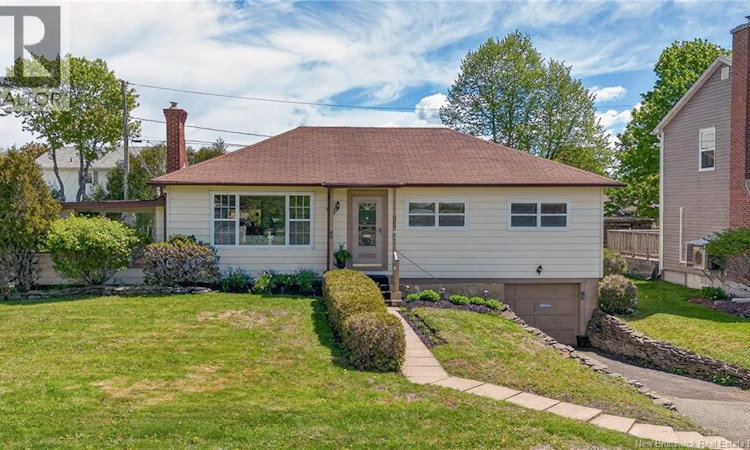 90 Bayview Drive