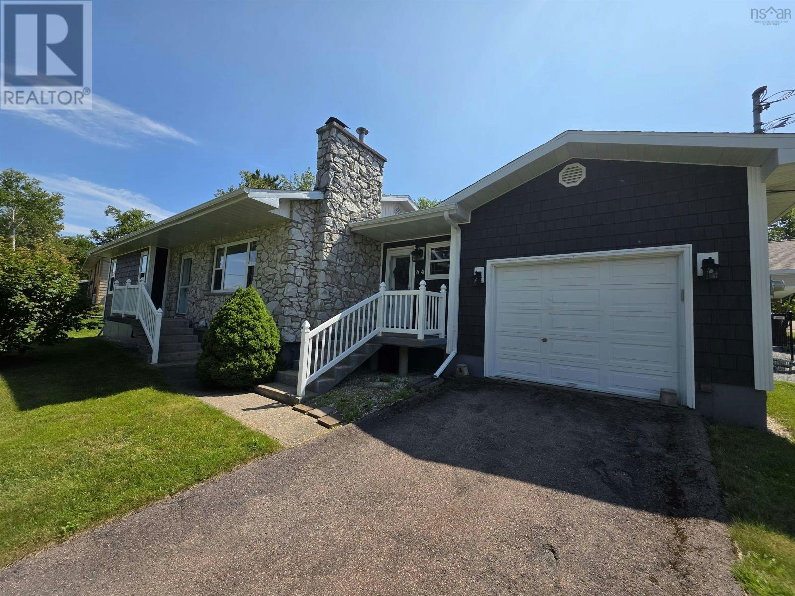 44 Beaumont Avenue, Sydney River, NS, B1S 1J5