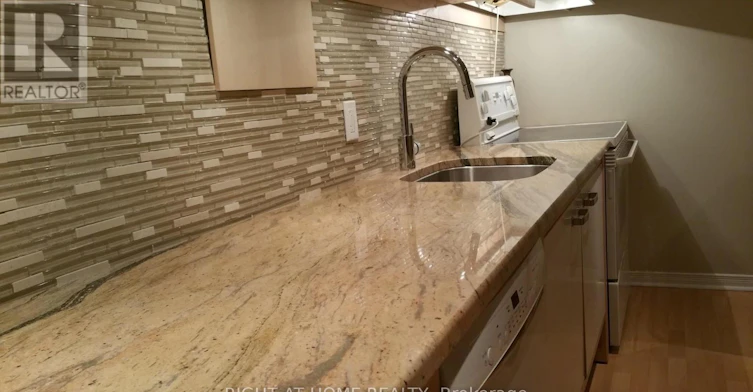B-142 Windhurst Drive, Ottawa, ON, K2G 6K8 - 9