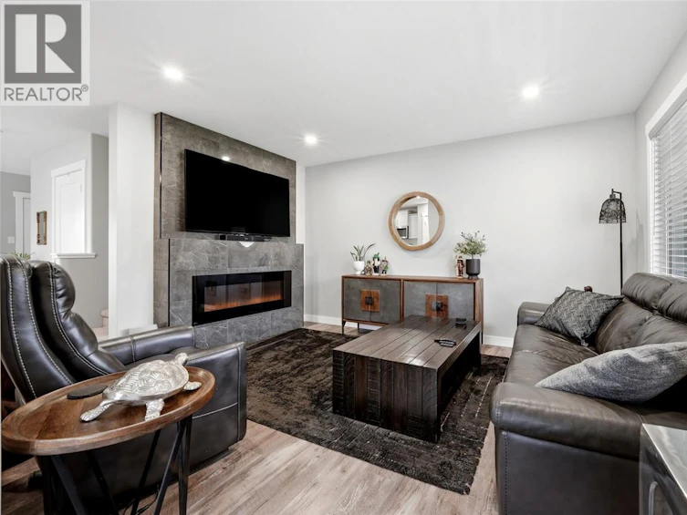 3178 Green Stone Road, Regina, SK, S4V 3R8 - 4