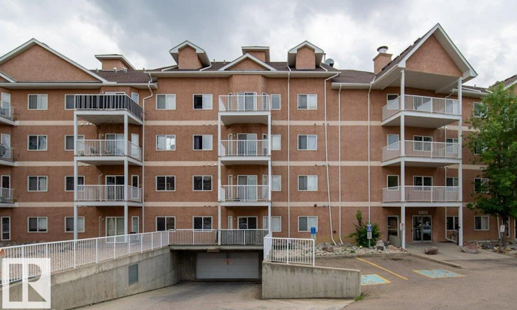 303-4304 139 Avenue NW