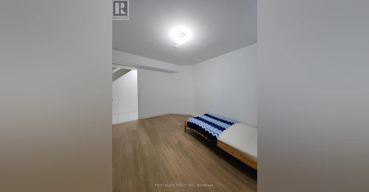 27 Macklingate Court, Toronto, ON, M1V 1A2 - 9