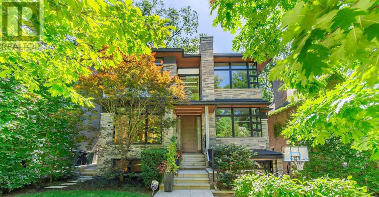11 Pine Crescent, Toronto, ON, M4E 1L1 - 2