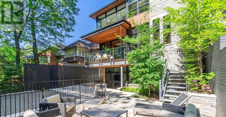 11 Pine Crescent, Toronto, ON, M4E 1L1 - 50
