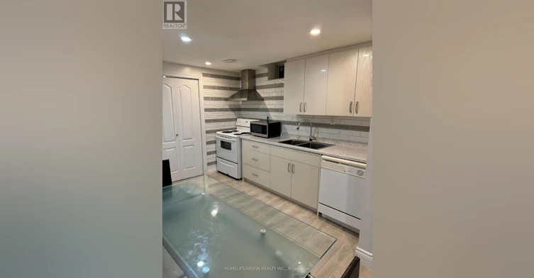 LOWER-133 Austinpaul Drive, Newmarket, ON, L3X 2K6 - 8
