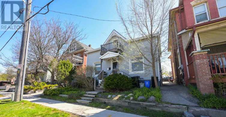 1-103 Mulcaster Street, Barrie, ON, L4M 3M7 - 2