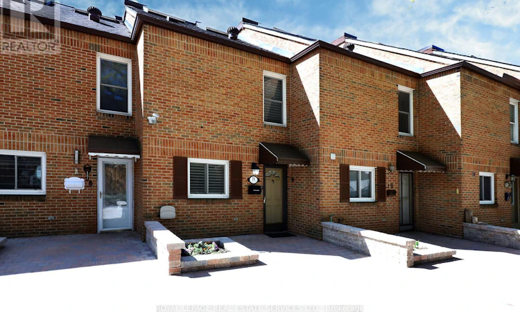 18-442 Perth Avenue