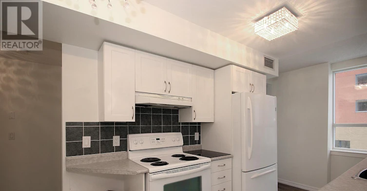 404-4 Elsinore Path, Toronto, ON, M8V 4G7 - 4