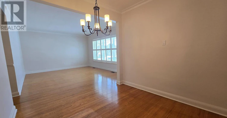 3 Ridge Point Crescent, Toronto, ON, M6M 2Z7 - 4