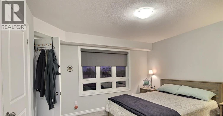287 Chapel Hill Drive, Kitchener, ON, N2R 0S4 - 4