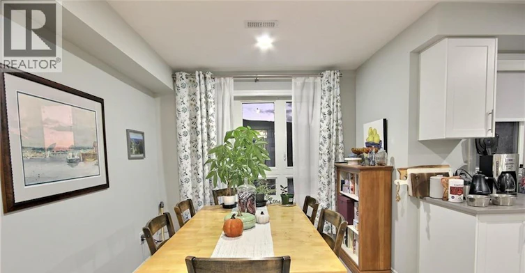 287 Chapel Hill Drive, Kitchener, ON, N2R 0S4 - 2