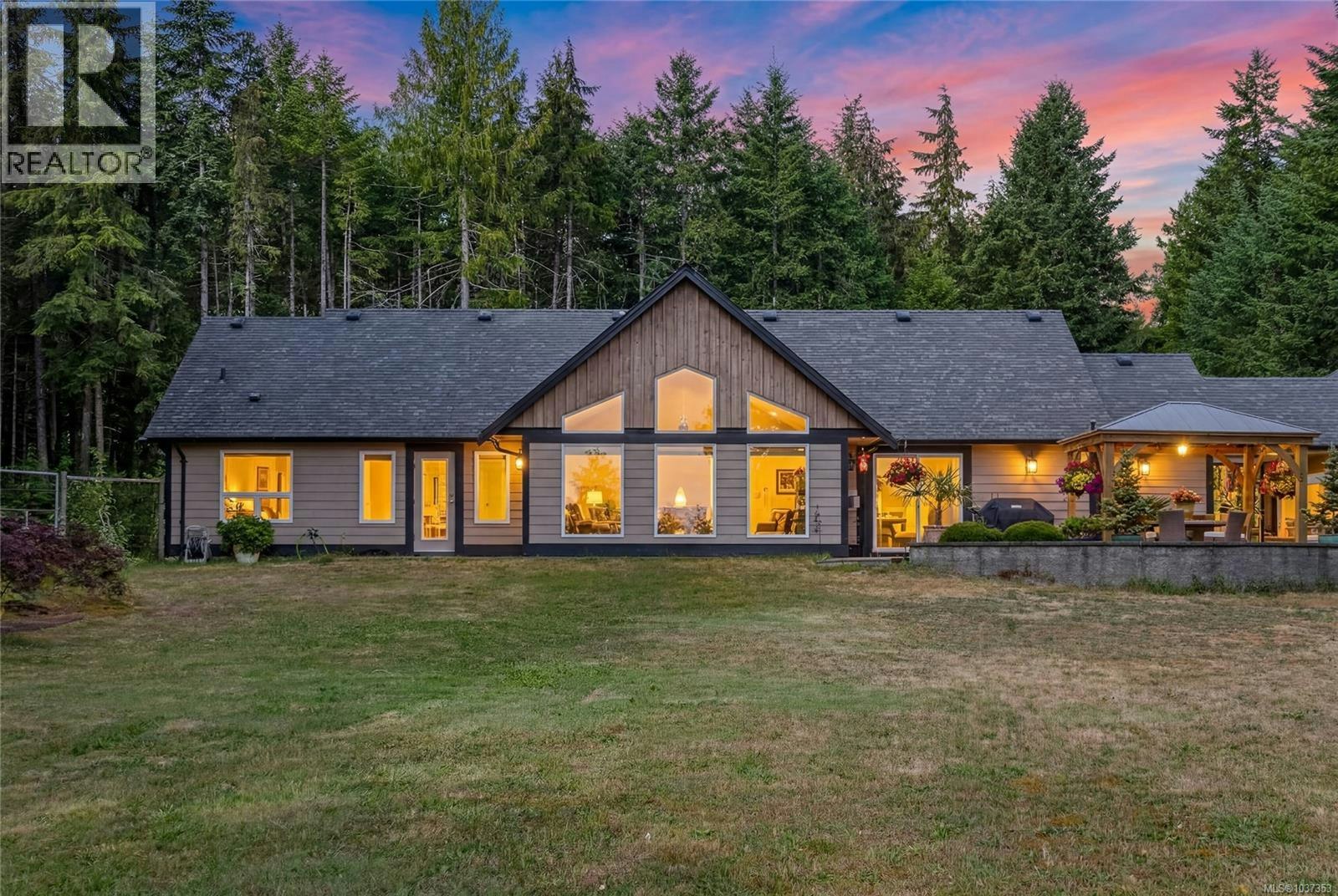 1737 Galvin Place, Qualicum Beach, BC, V9K 2V3