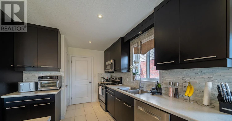 1825 Couldridge Way, London, ON, N6G 0L6 - 7