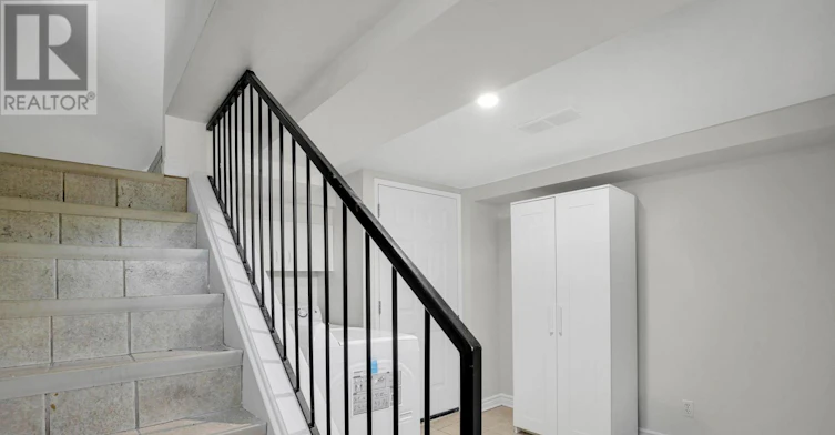 LOWER-940 Brant Lower Unit Street, Ottawa, ON, K1K 3N2 - 4