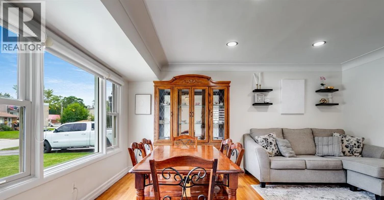 1342 Marlborough Boulevard, Windsor, ON, N9C 1Y7 - 4