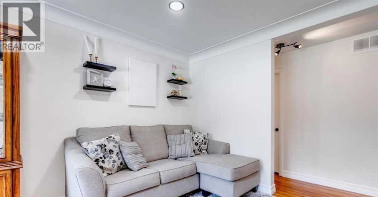 1342 Marlborough Boulevard, Windsor, ON, N9C 1Y7 - 5