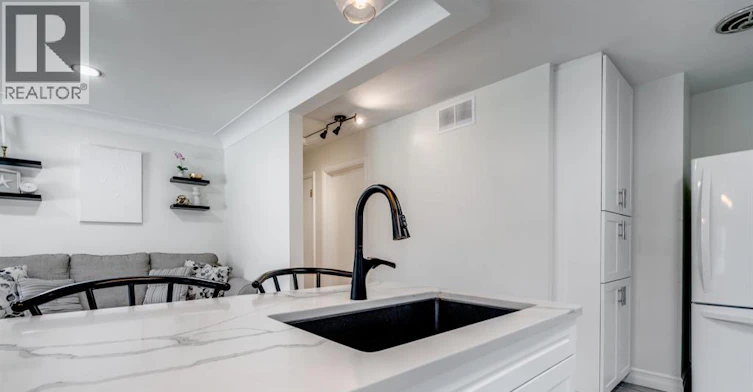 1342 Marlborough Boulevard, Windsor, ON, N9C 1Y7 - 9