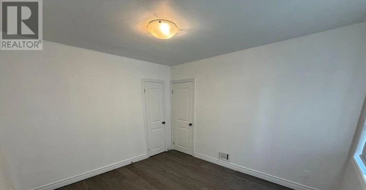 9 Blaydon Avenue, Toronto, ON, M3M 2C9 - 12