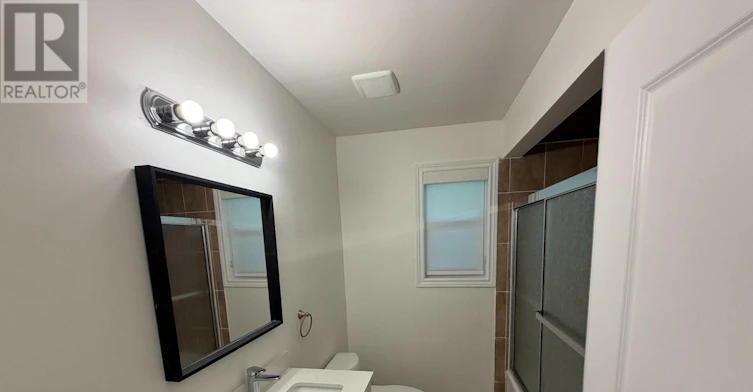 9 Blaydon Avenue, Toronto, ON, M3M 2C9 - 10