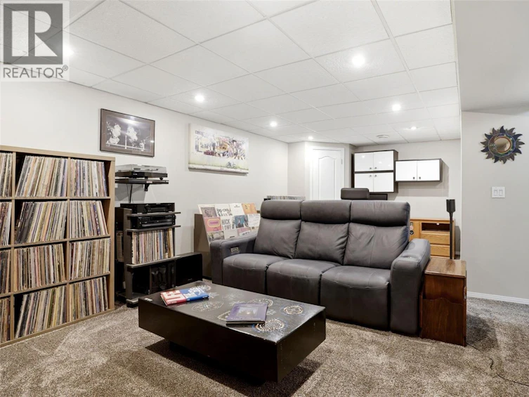 2231 Mcintyre Street, Regina, SK, S4P 2S1 - 31