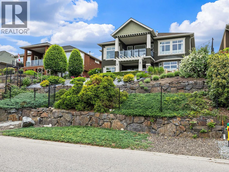 629 Almandine Court, Kelowna, BC, V1W 4Z5 - 3