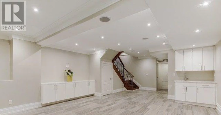 36 Binscarth Road, Toronto, ON, M4W 1Y1 - 22