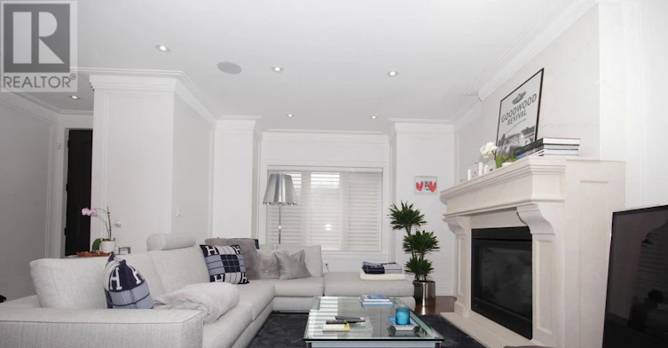 36 Binscarth Road, Toronto, ON, M4W 1Y1 - 4