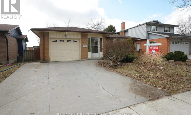 136 Concord Crescent