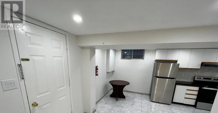 BASEMENT-5907 Ladyburn Crescent, Mississauga, ON, L5M 4V6