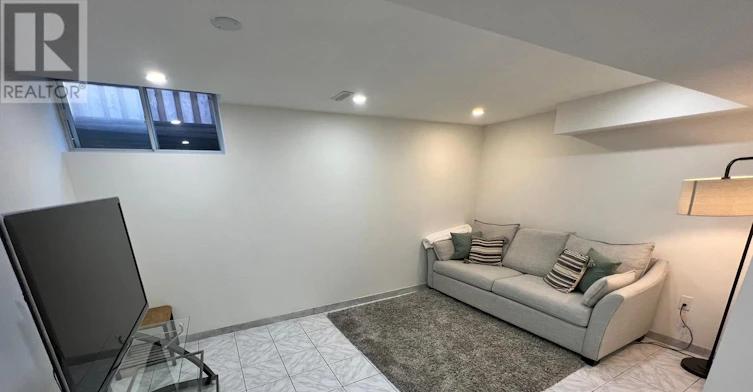 BASEMENT-5907 Ladyburn Crescent, Mississauga, ON, L5M 4V6 - 4
