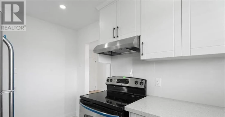 MAIN-538 Lloyd Avenue, Welland, ON, L3C 2Z5 - 7