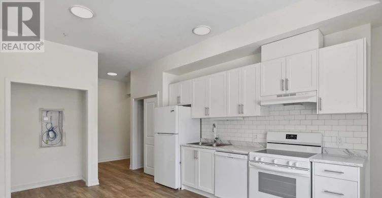 410-1687 2 Highway Road, Clarington, ON, L1E 2R5 - 26