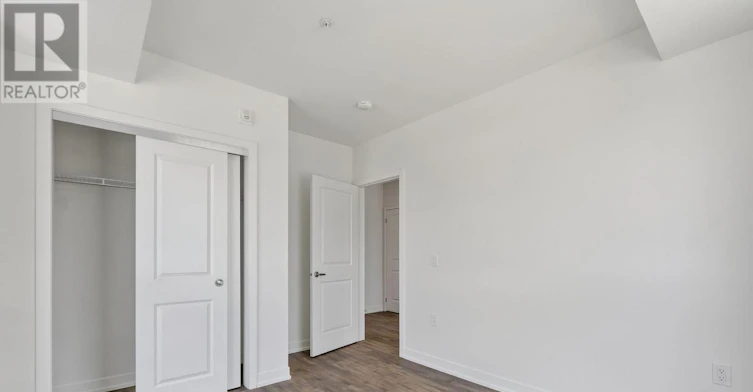 403-1687 2 Highway Road, Clarington, ON, L1E 2R5 - 44