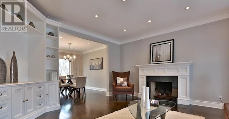 54 Brookview Drive, Toronto, ON, M6A 2K2 - 5