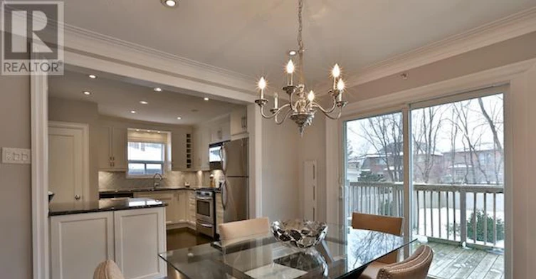 54 Brookview Drive, Toronto, ON, M6A 2K2 - 10