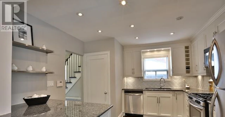 54 Brookview Drive, Toronto, ON, M6A 2K2 - 15