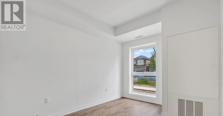307-1687 2 Highway Road, Clarington, ON, L1E 2R5 - 38