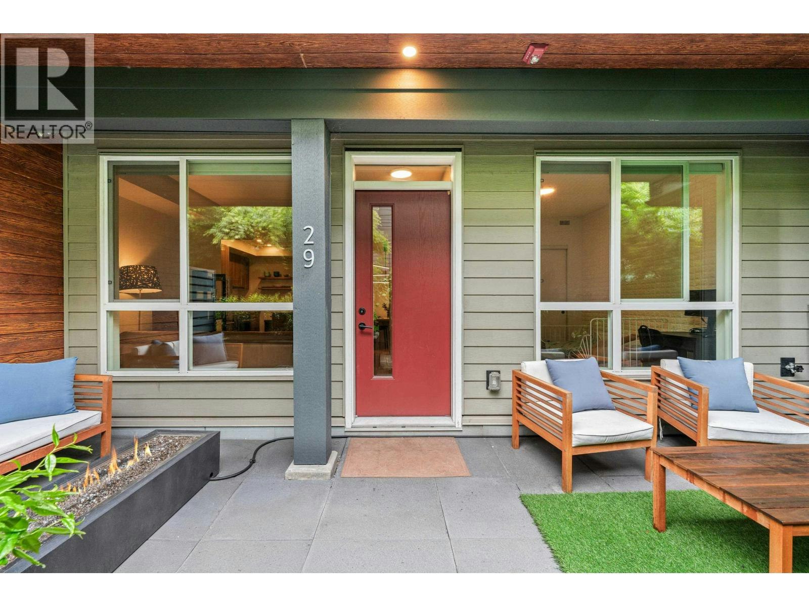 29-533 E 3rd Street, North Vancouver, BC, V7L 1G4