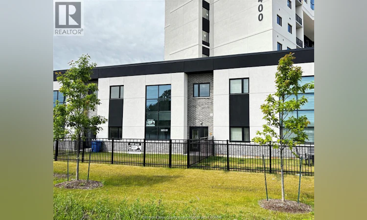 207-4400 Laurier Parkway