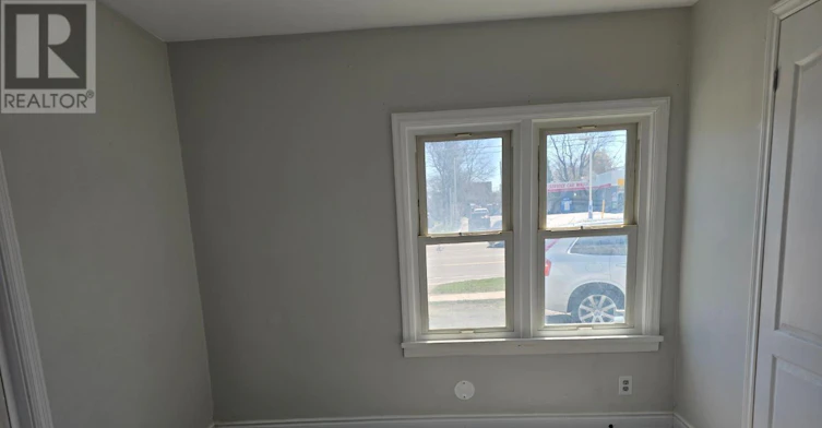 323 Queen Street E, Halton Hills, ON, L7J 1R1 - 6