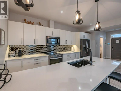 102-535 W Westminster Avenue - 3