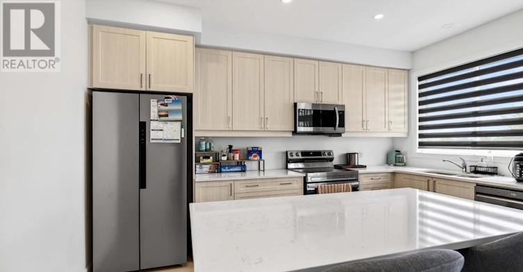 189 Superior Drive, Loyalist, ON, K7N 0E9 - 17