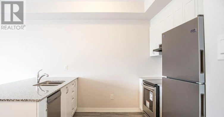 561 Ozawa Private, Ottawa, ON, K1K 5G8 - 6