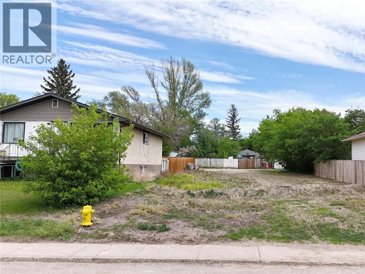 336 V Avenue S, Saskatoon, SK, S7M 3E5