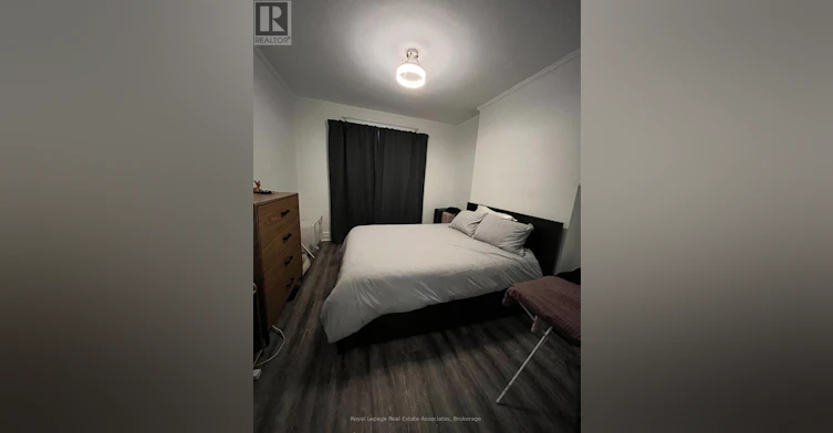 MAIN-415 Lansdowne Avenue, Toronto, ON, M6H 3Y2