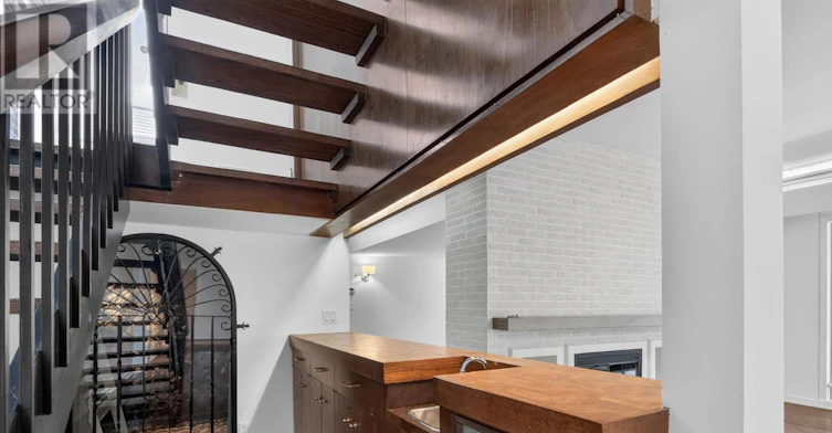 21 Tudor Gate, Toronto, ON, M2L 1N3 - 22