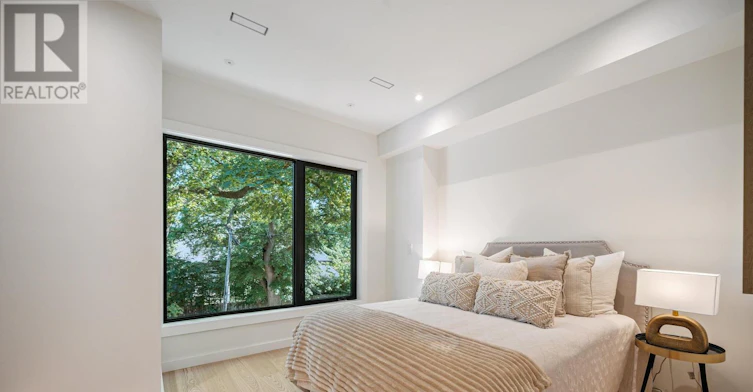 UPPER-44A Alcina Avenue, Toronto, ON, M6G 2E8 - 13